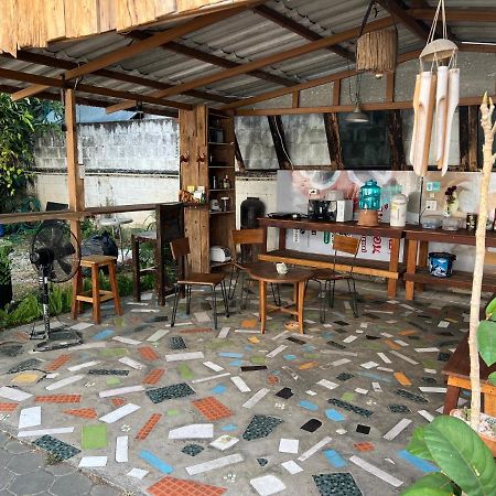 Plumeriahome Near Walking Street Chiang Mai Luaran gambar