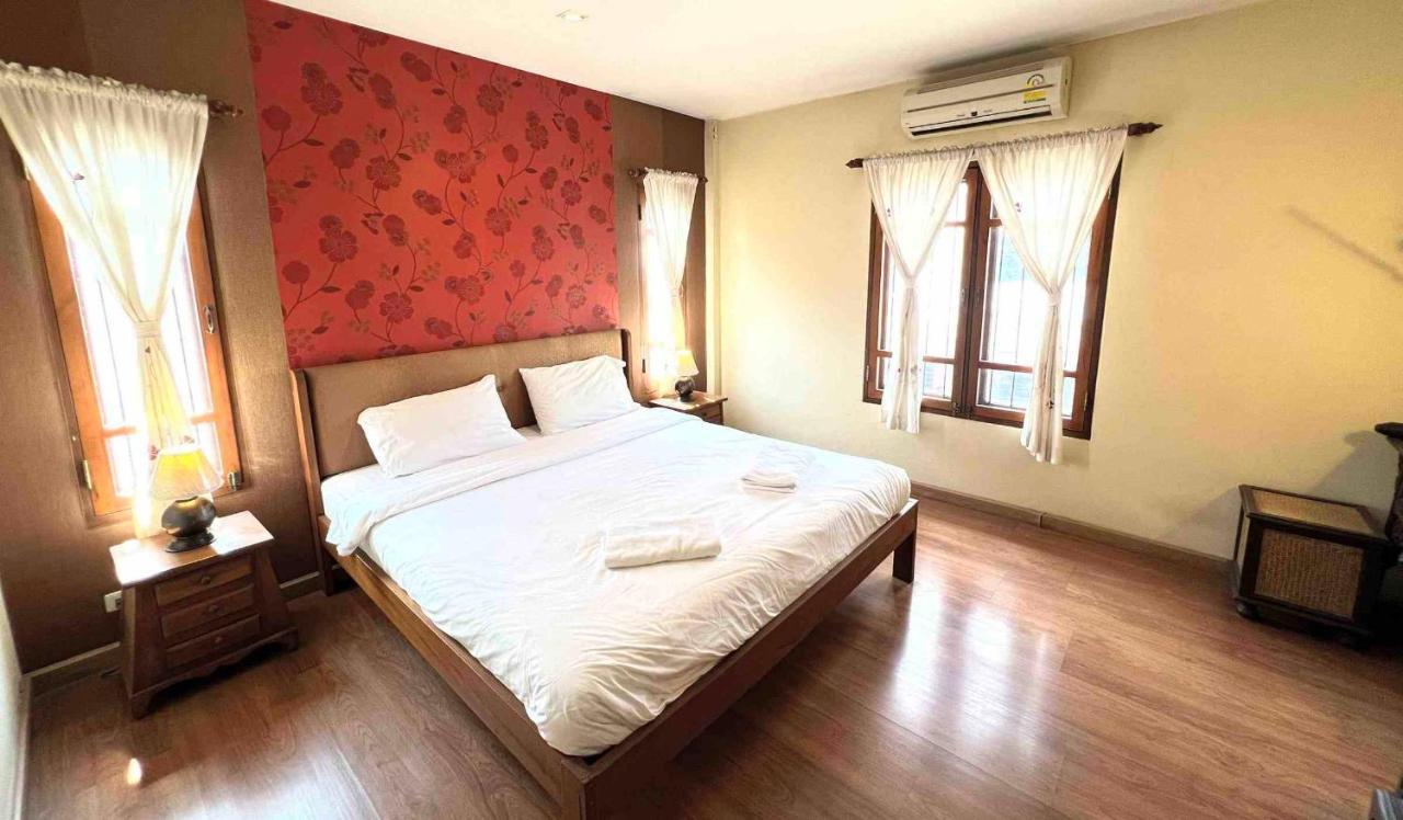 Plumeriahome Near Walking Street Chiang Mai Luaran gambar