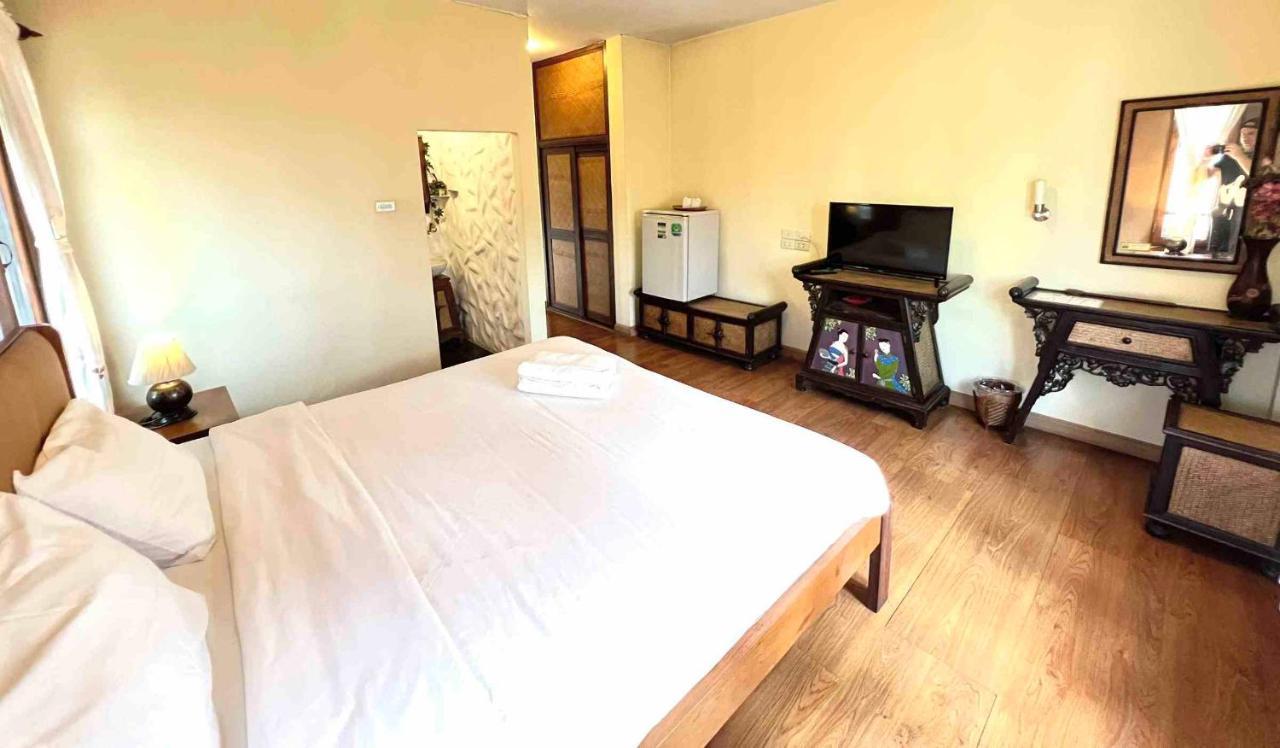 Plumeriahome Near Walking Street Chiang Mai Luaran gambar