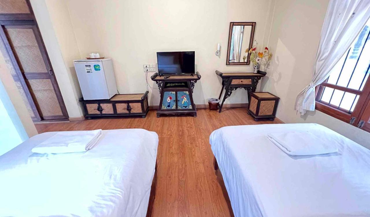 Plumeriahome Near Walking Street Chiang Mai Luaran gambar